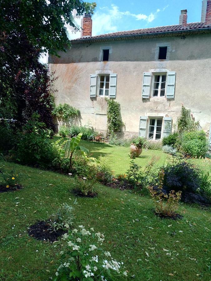 Domaine De Lalat - B&B With En-Suite Bathrooms All Rooms With Garden Views Montemboeuf ภายนอก รูปภาพ