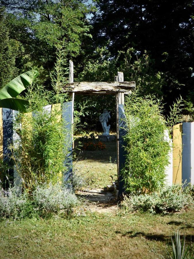 Domaine De Lalat - B&B With En-Suite Bathrooms All Rooms With Garden Views Montemboeuf ภายนอก รูปภาพ