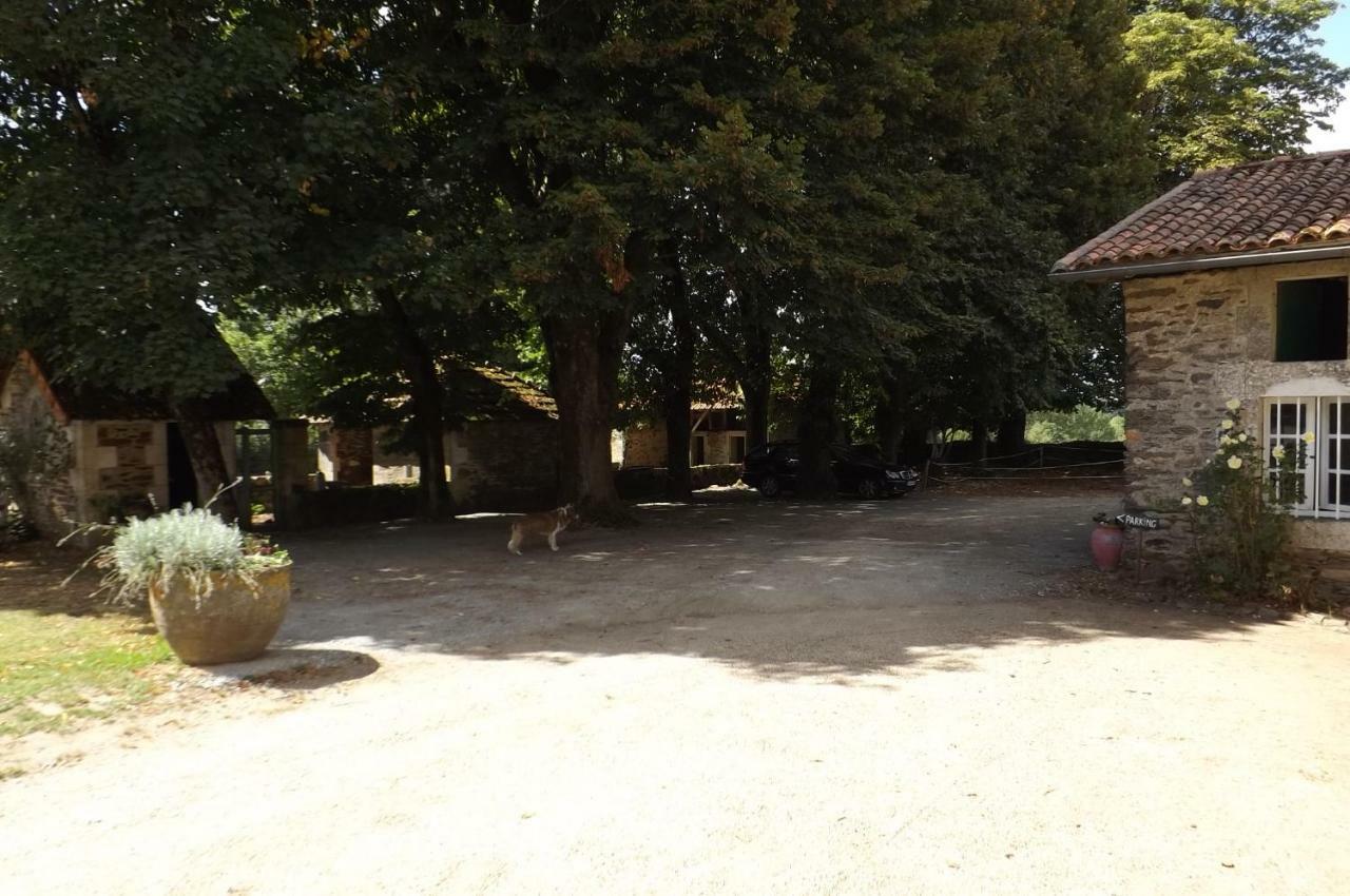 Domaine De Lalat - B&B With En-Suite Bathrooms All Rooms With Garden Views Montemboeuf ภายนอก รูปภาพ