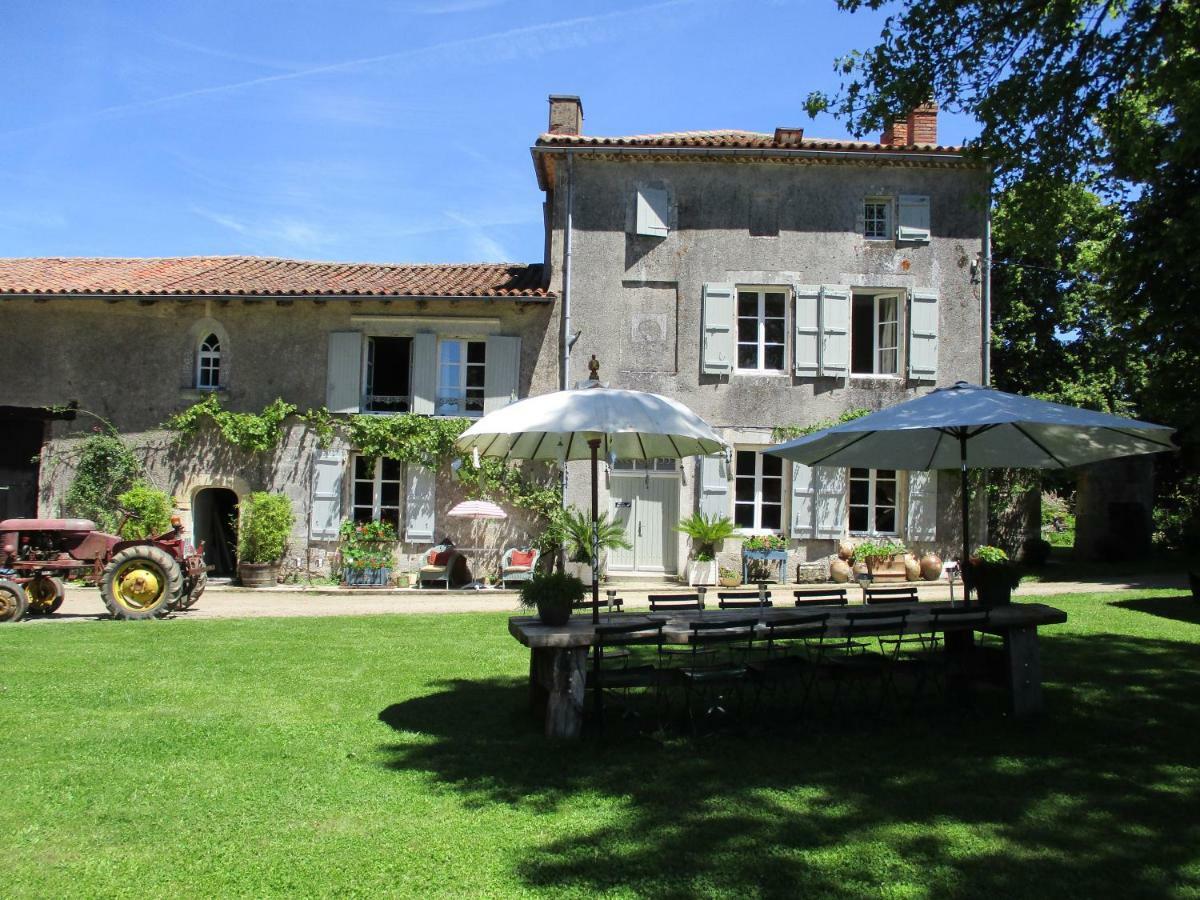 Domaine De Lalat - B&B With En-Suite Bathrooms All Rooms With Garden Views Montemboeuf ภายนอก รูปภาพ